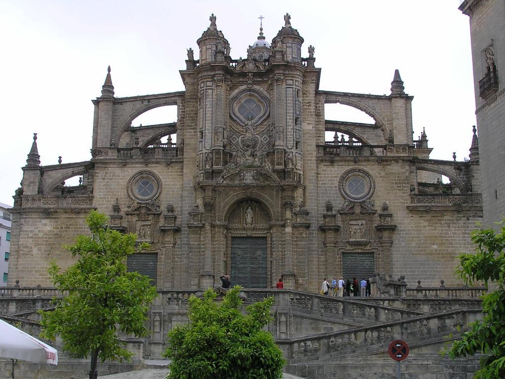 Trujillo Hotel Jerez de la Frontera Exterior foto
